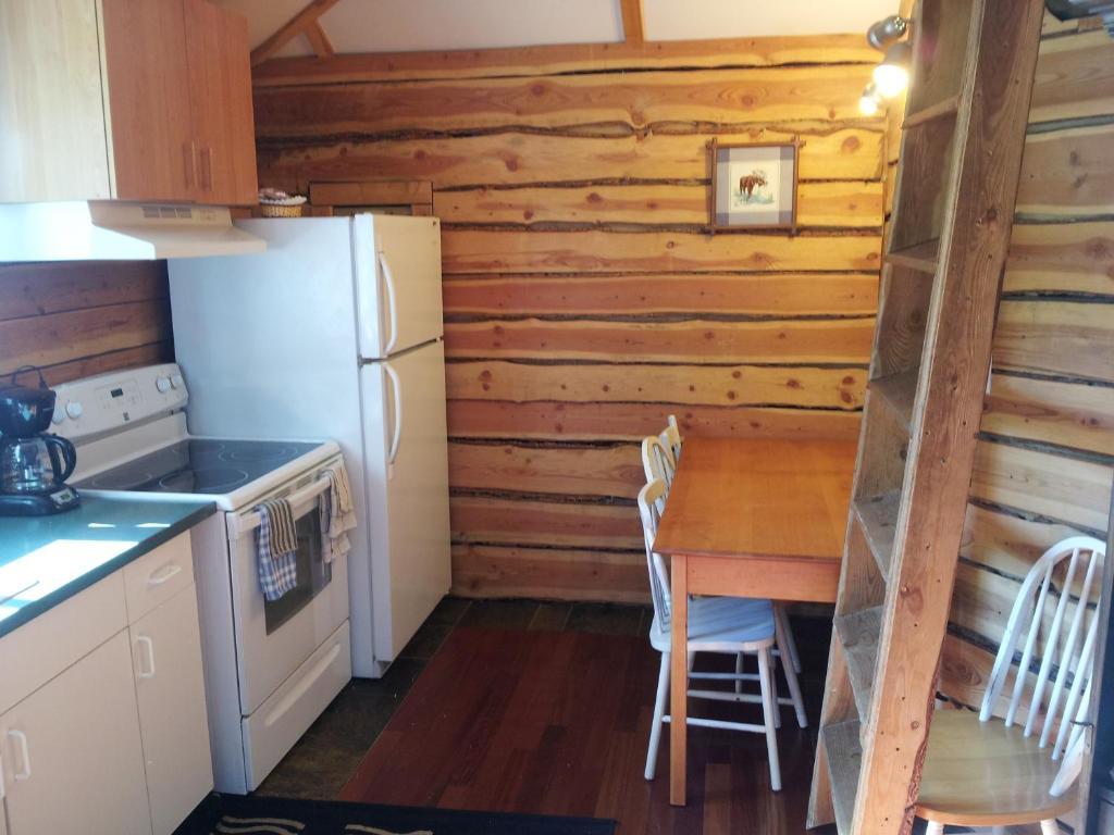 Steamboat Mountain Chalets Ξενοδοχείο Spillimacheen Δωμάτιο φωτογραφία